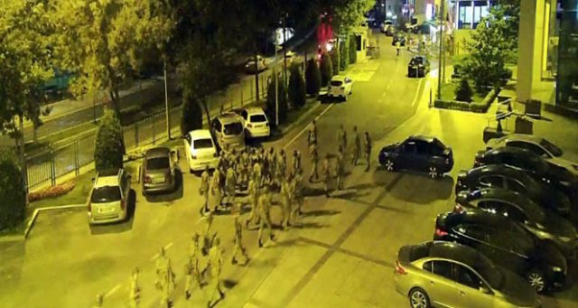 İstanbul&#039;da askere &#039;Halka ateş edin&#039; emrini Albay Sadık Cebeci vermiş