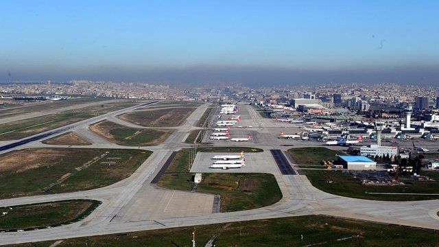 Atatürk Havalimanından 4 günde 58 kişi ABD&#039;ye gidemedi