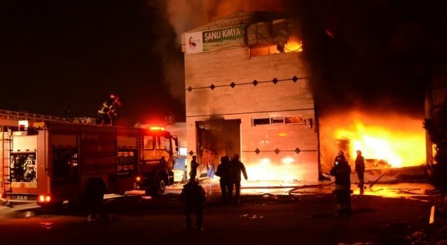 Batman’da fabrika yangını korkuya neden oldu