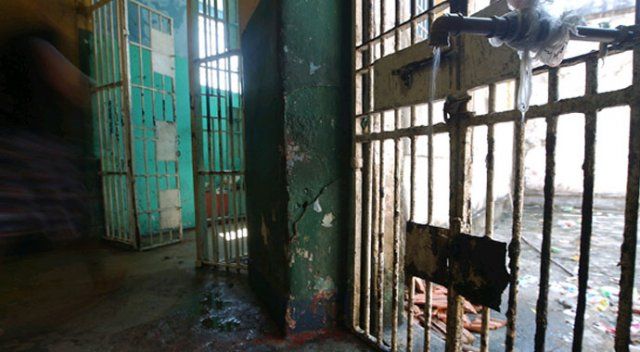 Brezilya&#039;da bir cezaevinde kanlı isyan: 50 ölü