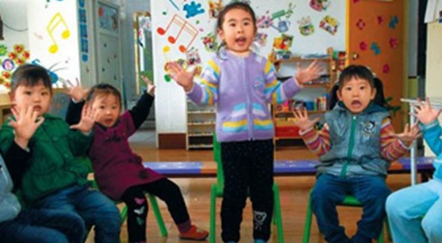 Çin&#039;de anaokuluna bıçaklı saldırı: 12 çocuk yaralandı