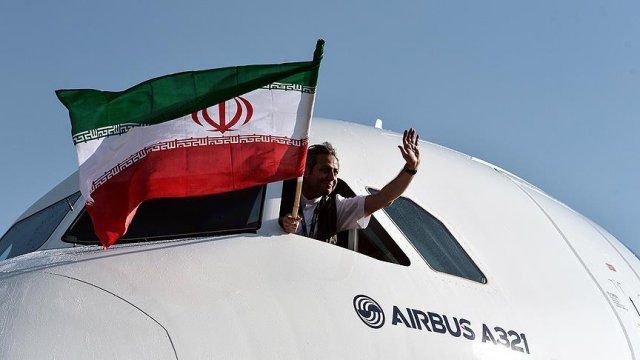 İran&#039;a 38 yıl sonra ilk sıfır km yolcu uçağı