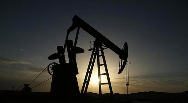 OPEC&#039;in petrol üretimini azaltma kararı uygulanmaya başlandı