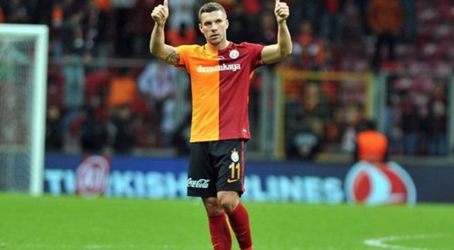 Podolski: Şehrim İstanbul&#039;da yaşananlardan dolayı çok üzgünüm