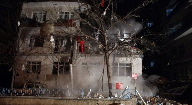Son Dakika: Ankara Çankaya&#039;da doğalgaz patlaması (Ankara patlama)