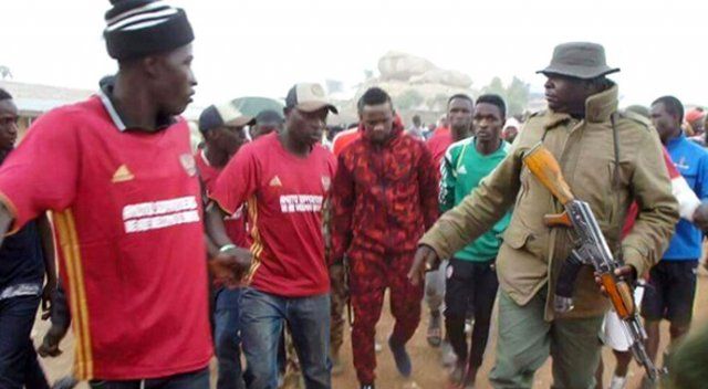 Yeni Malatyasporlu Amutu, ülkesi Nijerya&#039;da silahlarla karşılandı