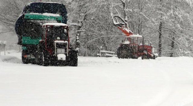 Zonguldak&#039;ta yoğun kar yağışı etkisini sürdürüyor