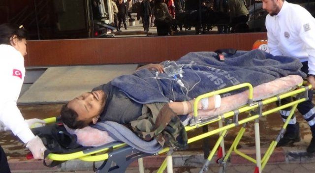 Çatışmalarda yaralanan 8 ÖSO askeri Kilis’e getirildi