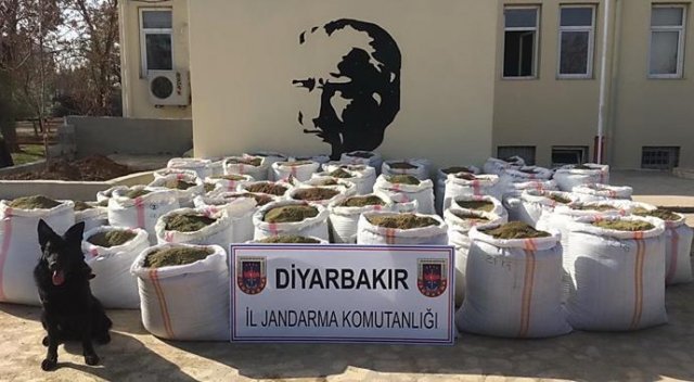 Diyarbakır&#039;da 1 ton 787 kilo esrar ele geçirildi