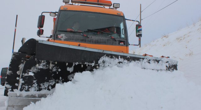 Elazığ’da kar 389 köy yolunu ulaşıma kapattı