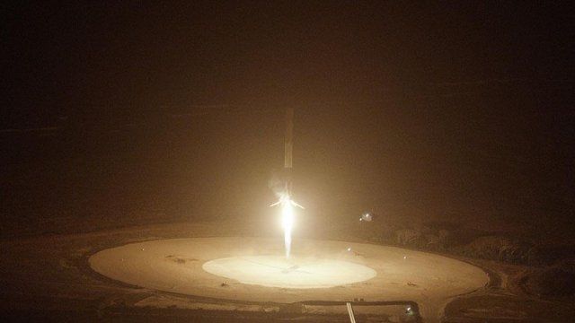 Falcon 9 roketi NASA&#039;nın tarihi rampasından fırlatıldı