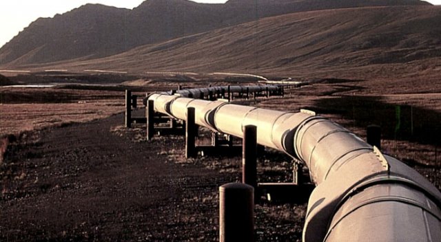 Suudi Arabistan&#039;da petrol boru hattında sızıntı: 1 ölü