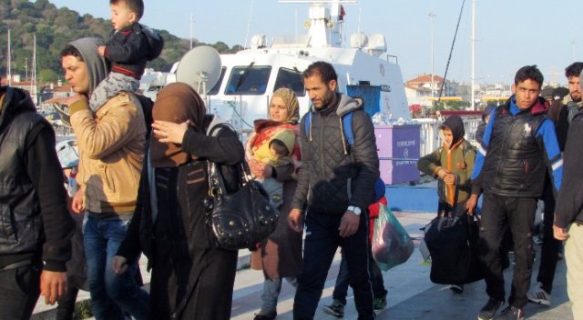 67 göçmen botları batmak üzereyken kurtarıldı