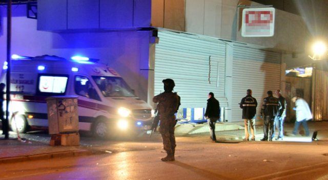 Adana&#039;da markete bombalı saldırı düzenlendi