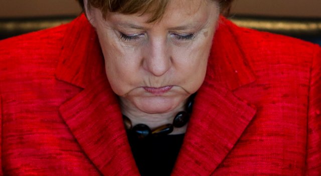 Merkel&#039;den İngiltere&#039;ye İskoçya tehdidi