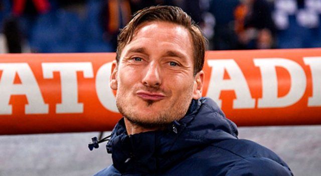Totti&#039;ye 6 yıllık yeni sözleşme
