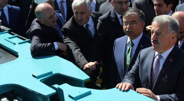 Türkiye’nin ilk yeni nesil milli yük vagonu görücüye çıktı