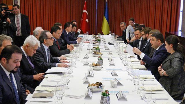 Ukrayna Başbakanı Groysman Türk işadamları ile buluştu