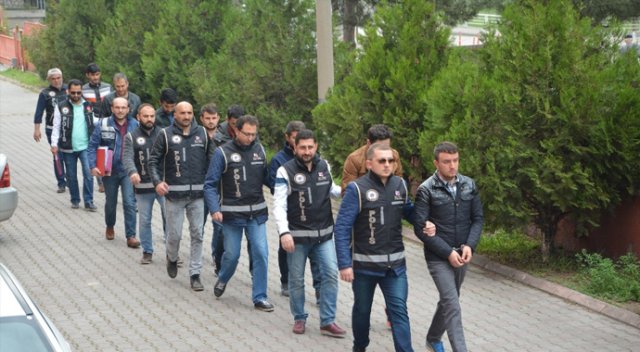 FETÖ’den 7’si rütbeli asker 8 kişi tutuklandı