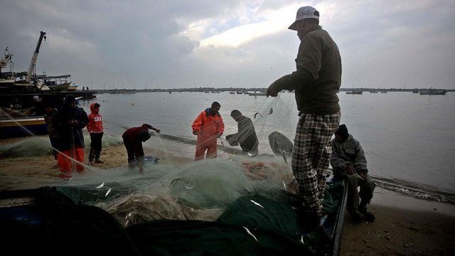Gazzeli balıkçılara &#039;avlanma yasağı&#039; kaldırıldı