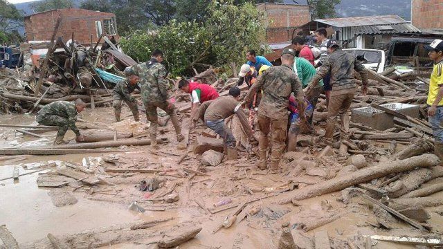 Kolombiya&#039;daki sel felaketinde ölü sayısı 270&#039;i geçti