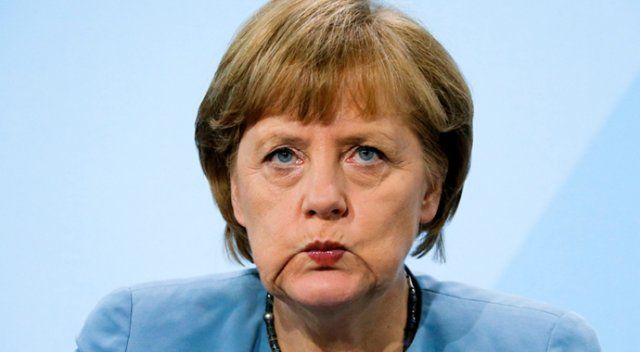 Merkel savaş açtı! &#039;Merhamet beklemeyin&#039;