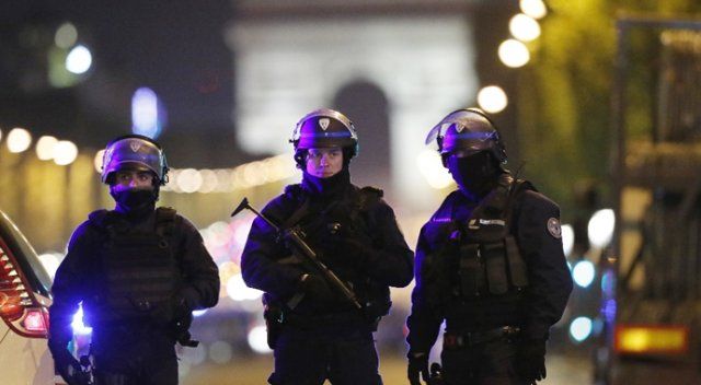 Paris saldırganının kimliği açıklandı