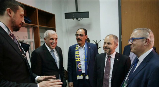 Bakan Kılıç, Fenerbahçe’nin tarihi başarısını kutladı
