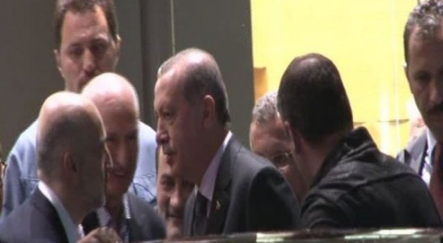 Erdoğan Talip Öztürk&#039;ü hastanede ziyaret etti!