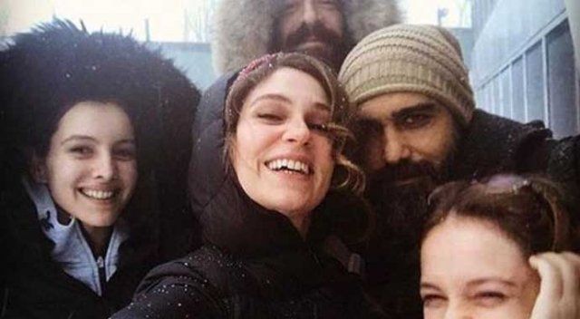 Farah Zeynep Abdullah diziden ayrıldı