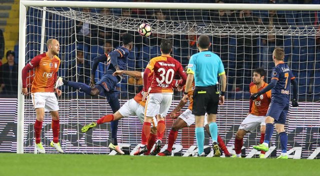 Galatasaray tek başına dördüne bedel!