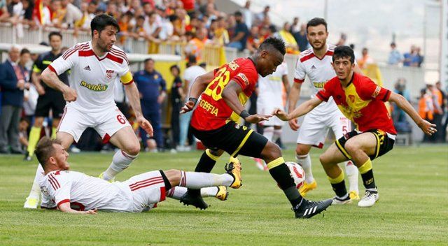 Kritik maçta kazanan Sivasspor