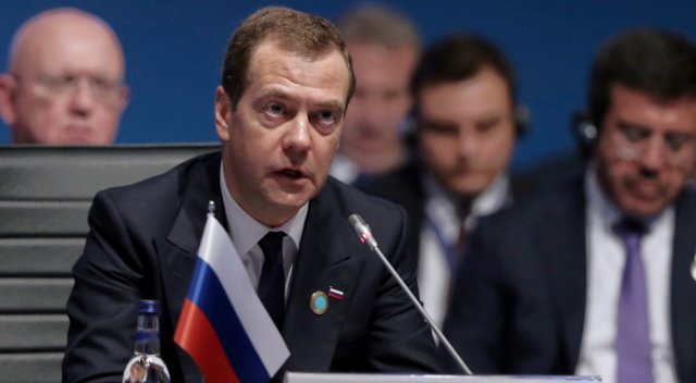 Medvedev: Kısıtlamaların kaldırılması kararı hızla hayata geçecek