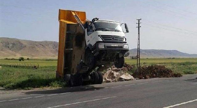 Nusaybin&#039;de kamyon şaha kalktı