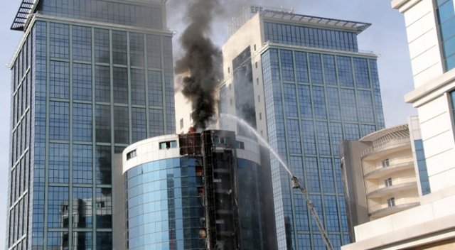 Otel inşaatında korkutan yangın