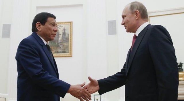 Sıkıyönetim ilan eden Duterte, Putin&#039;den silah istedi