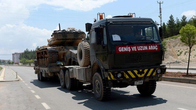 Sınıra sevk edilen askeri araçlar Kilis&#039;e ulaştı