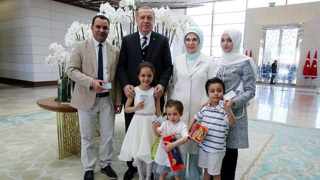 Türk vatandaşı olan &#039;Suriyeli&#039; Bana&#039;dan Erdoğan&#039;a teşekkür