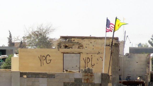 &#039;PKK/YPG, Rakka&#039;dan çatışmadan çekilmesi için DEAŞ ile anlaştı&#039;