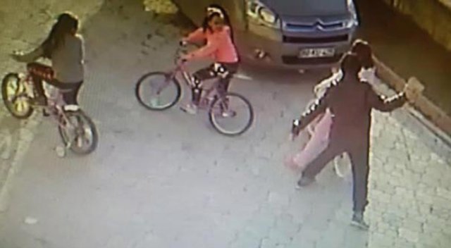 9 yaşındaki kızın başına parke taşıyla vurup kaçtı