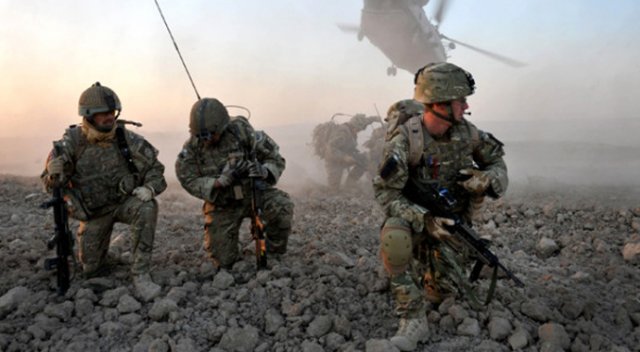 Taliban militanı Afgan askeri ABD askerlerine ateş açtı