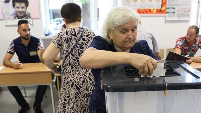Arnavutluk&#039;taki genel seçimde oy kullanma işlemi sona erdi