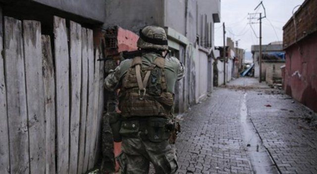 Erzincan&#039;da çatışma: Teröristler etkisiz hale getirildi
