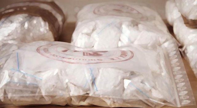 Fransa’da 2 ton kokain karaya vurdu