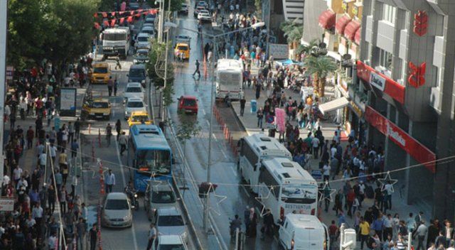 İranlılar Van&#039;a akın etti