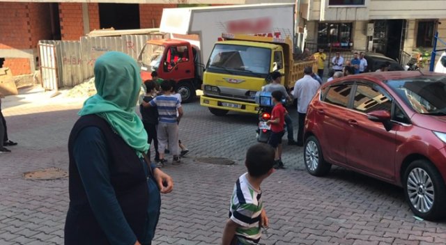 İstanbul&#039;da kamyonet dehşeti: 1 ölü, 1 yaralı