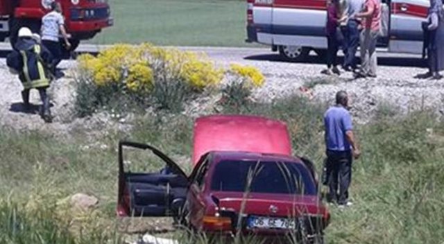 Kayseri&#039;de arabalar çarpıştı, 8 kişi yaralandı