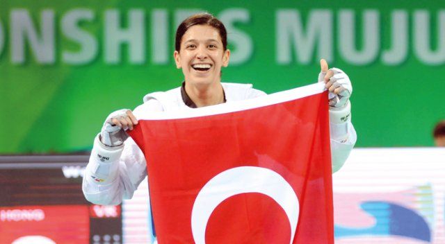 Nur Tatar, ilk dünya şampiyonluğuna imza attı