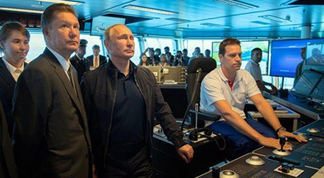 Putin gemiye çıktı, Cumhurbaşkanı Erdoğan&#039;la görüştü: Başlıyoruz