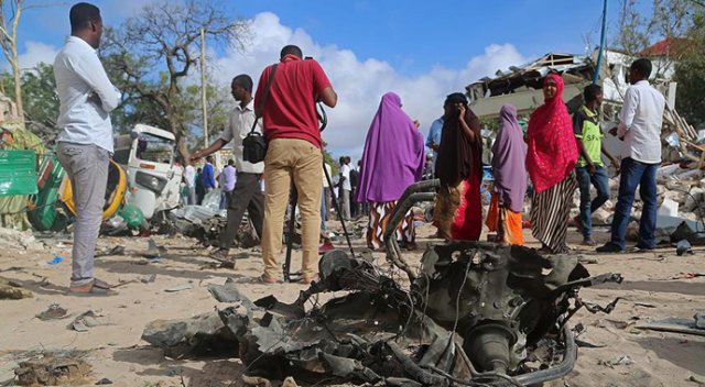 Somali&#039;de intihar saldırısı: 15 ölü